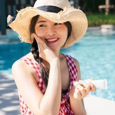 woman skincare routine