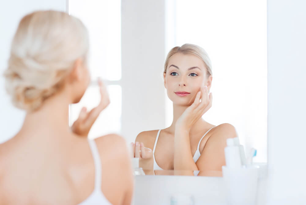 woman doing skincare